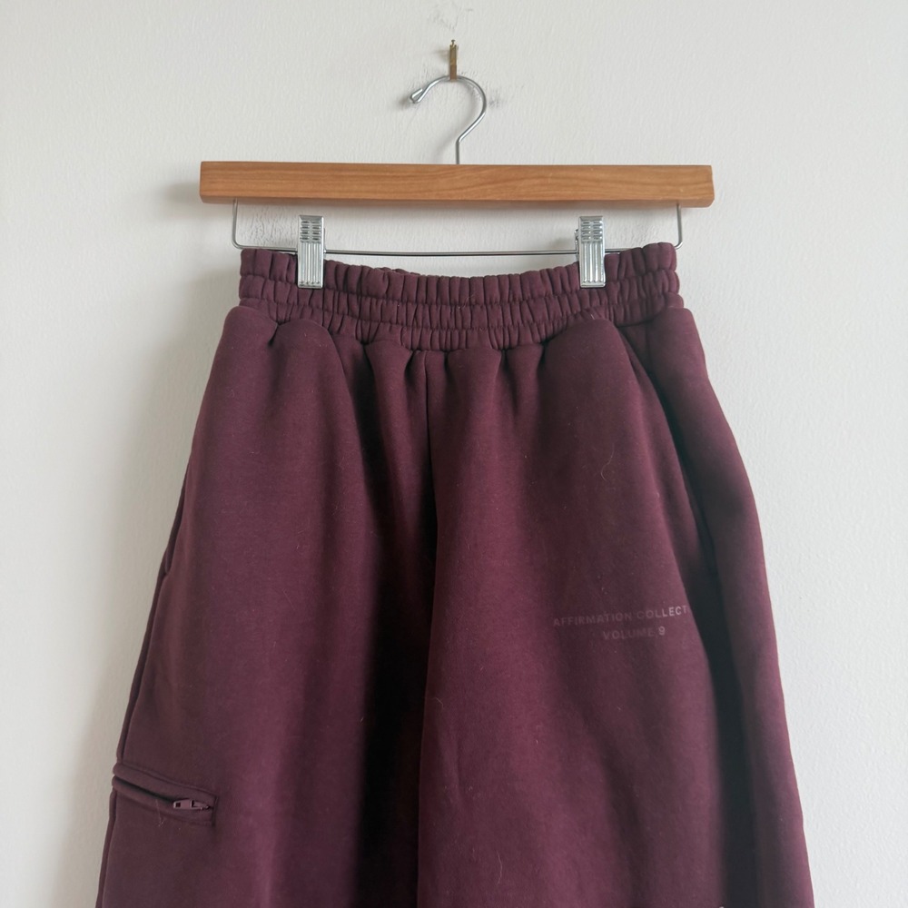 Comfrt Affirmation Straight Leg Maroon Pants Size XS - Picture 4 of 11
